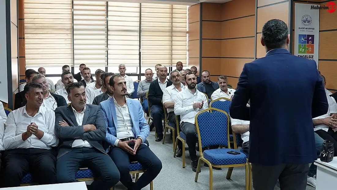 Elazığ Belediyesi'nden toplu taşıma şoförlerine iletişim ve duygusal farkındalık semineri