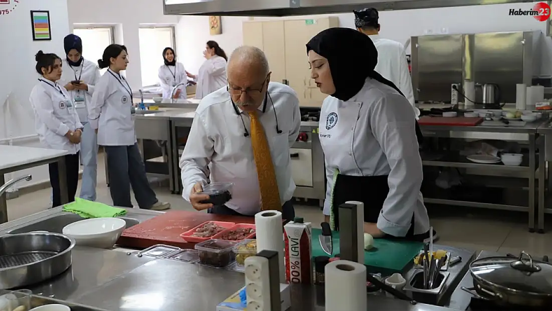 Fırat üniversitemizde yemek yarışması düzenlendi