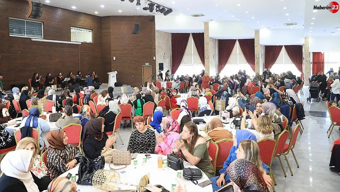'Kadınlar Buluşması'na yoğun ilgi