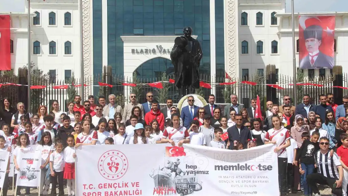 19 Mayıs kutlamaları çelenk sunma töreni ile başladı