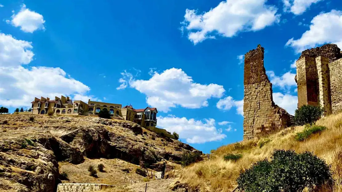 5 bin yıllık Harput Kalesi'nden görsel şölen