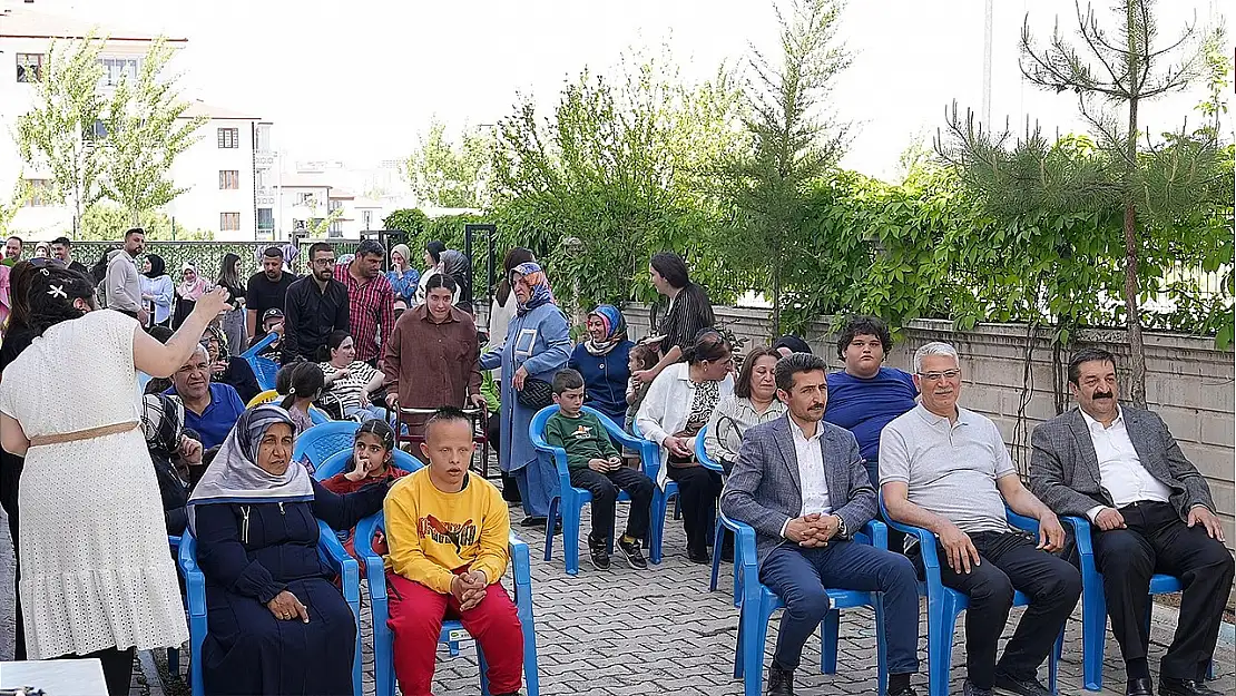Elazığ Belediyesi Engelsiz Yaşam Merkezi'nden anlamlı ziyaret