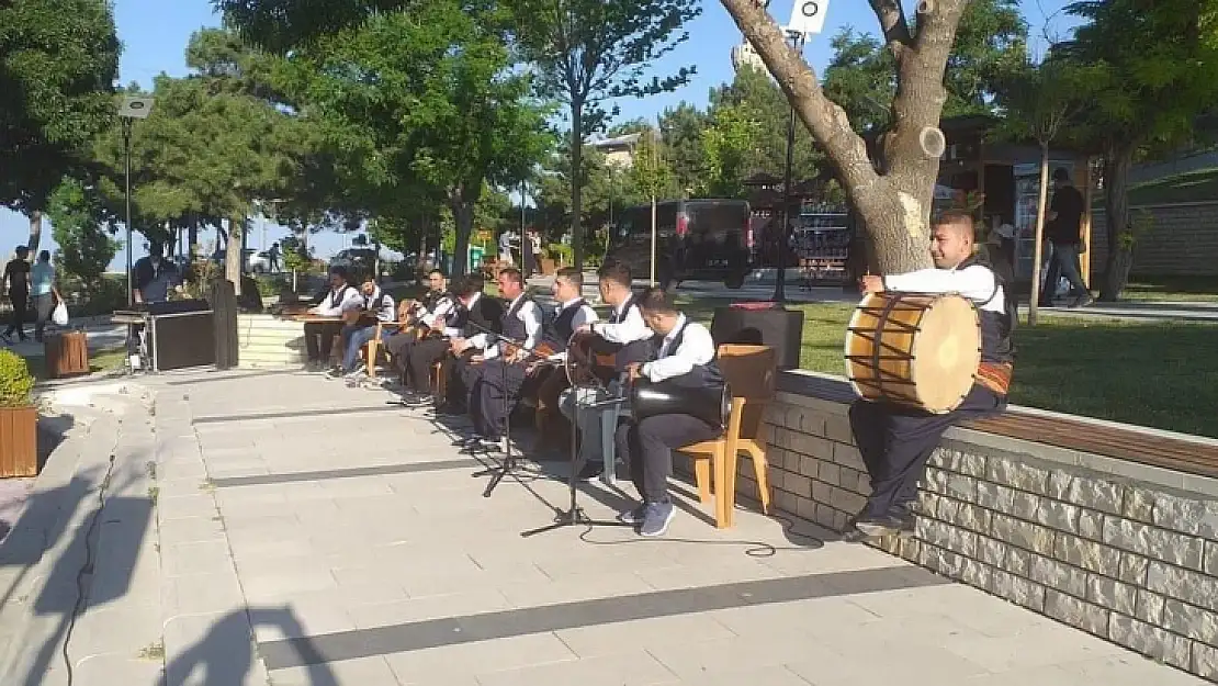 Elazığ Belediyesinden kürsübaşı etkinliği