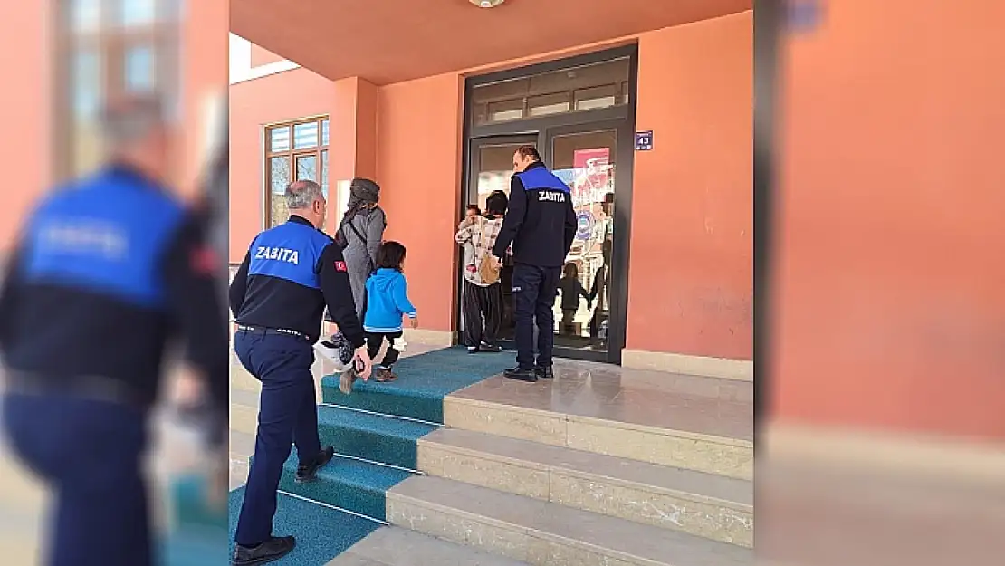 Elazığ'da Dilencilikten Servet Kazanıyorlar!