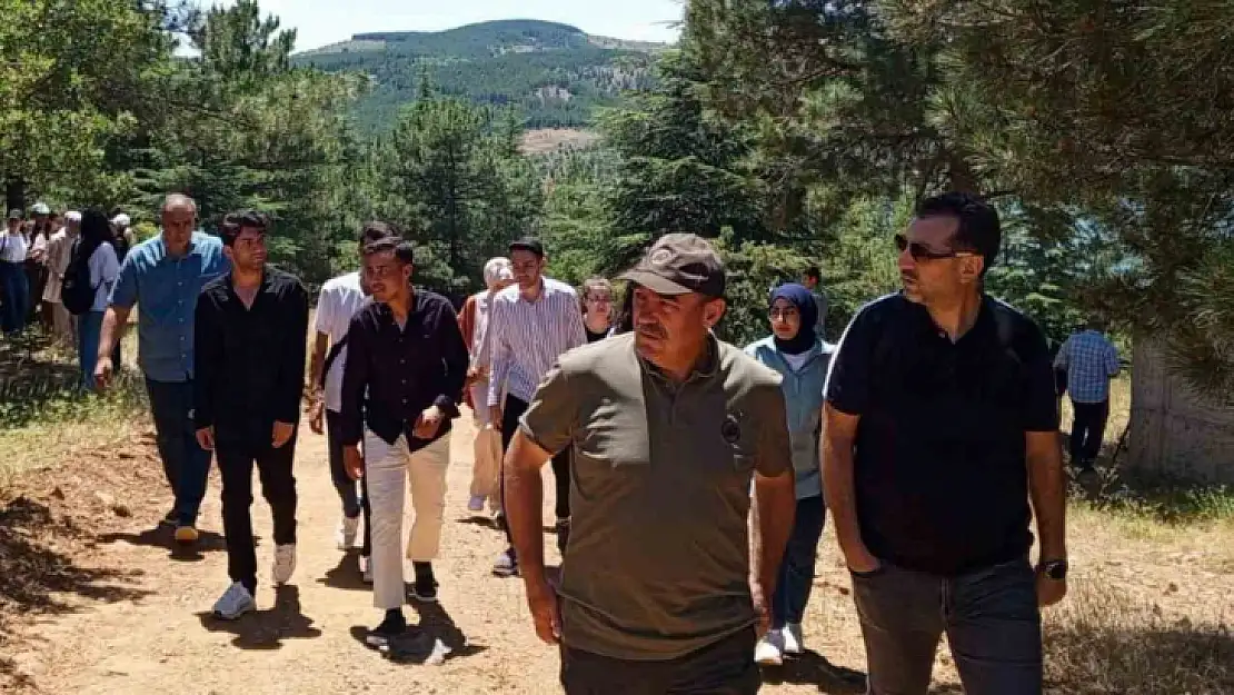 Elazığ'da doğa yürüyüşü düzenlendi