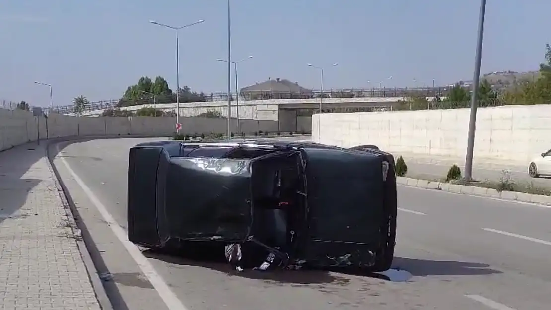 Elazığ'da otomobil takla attı: 1 yaralı