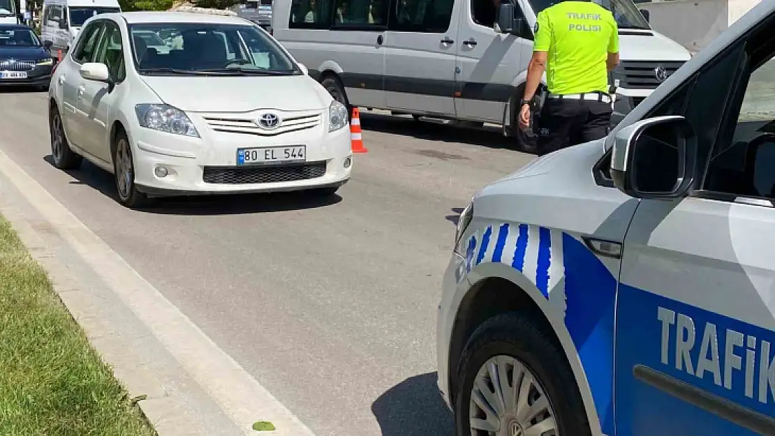 Elazığ'da otomobilin çarptığı yaya yaralandı