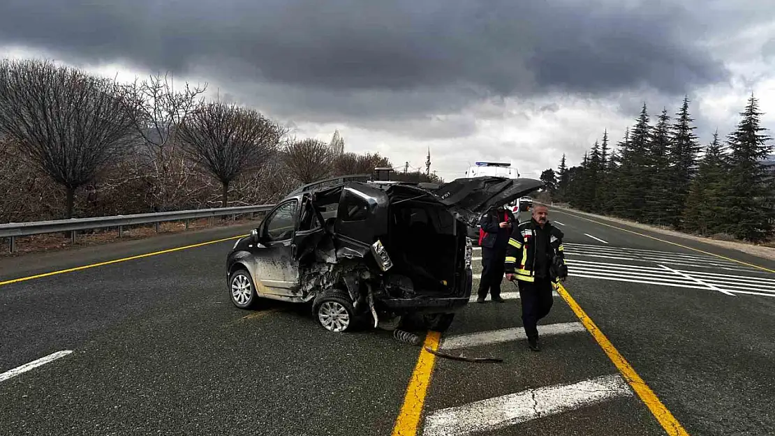 Elazığ'da trafik kazası: 2 yaralı