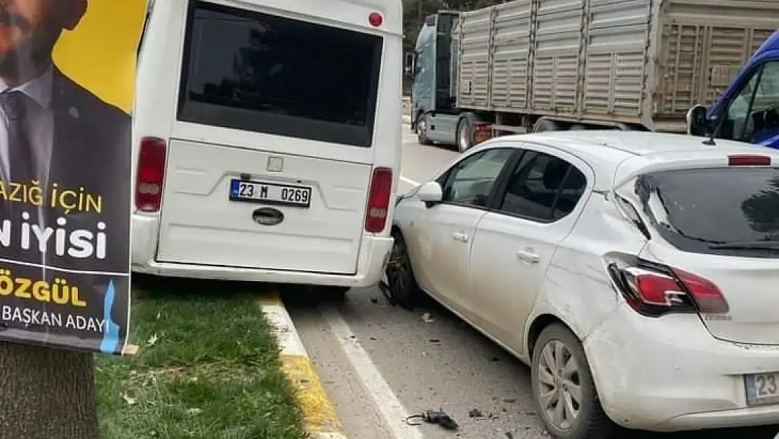 Elazığ'da zincirleme kaza: 3 araçta maddi hasar oluştu