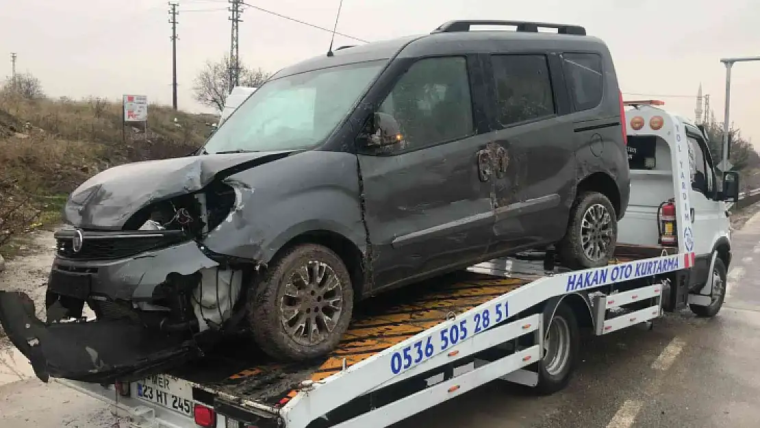 Elazığ'da zincirleme trafik kazası :1 yaralı