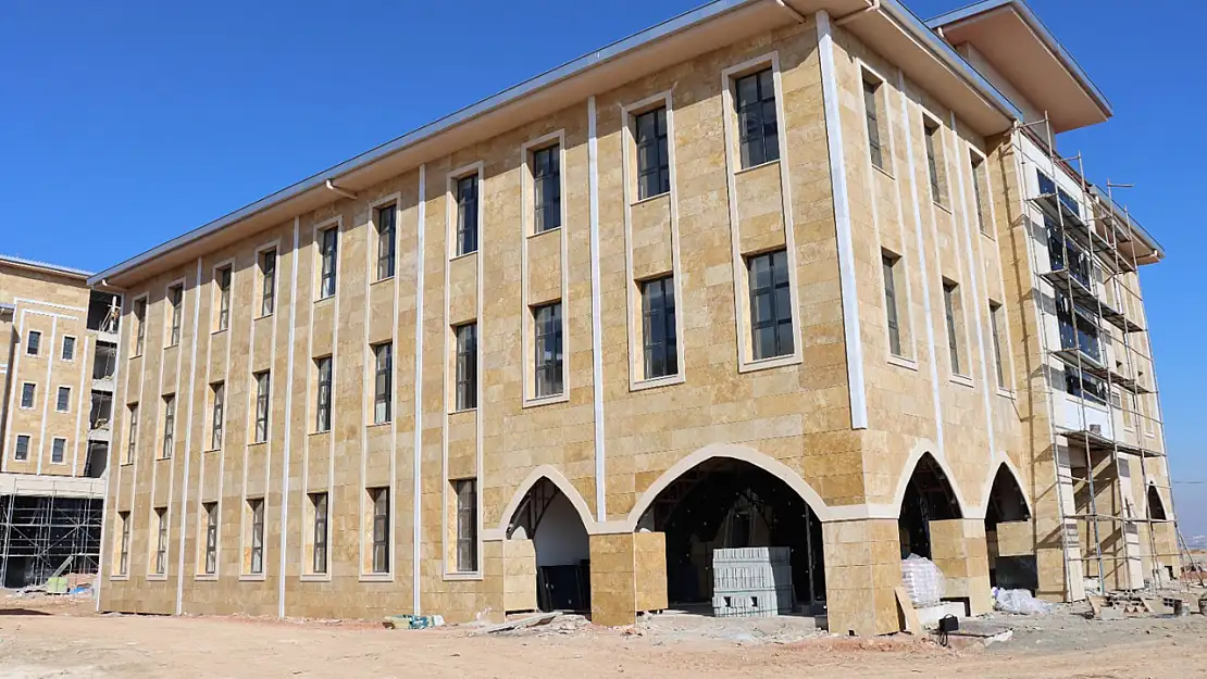 Elazığ Polis Eğitim Merkezi Hizmet Binasında Çalışmalar Devam Ediyor