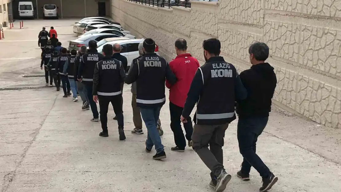 FETÖ'ye Elazığ merkezli 8 ilde 'Kıskaç' operasyonu: 23 gözaltı