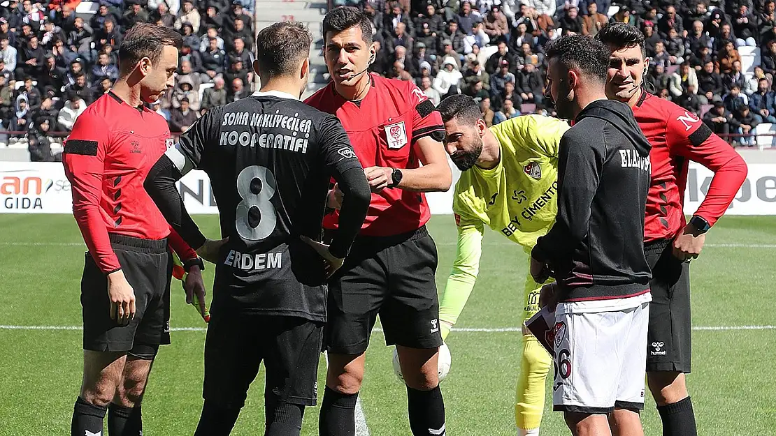 Gakgolar zirveyi bırakmıyor: Elazığspor 2-0 Somaspor