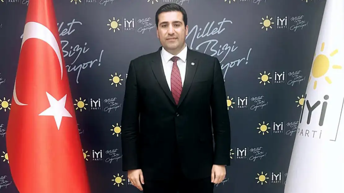 İYİ'de beklenen isim adaylığını açıkladı!