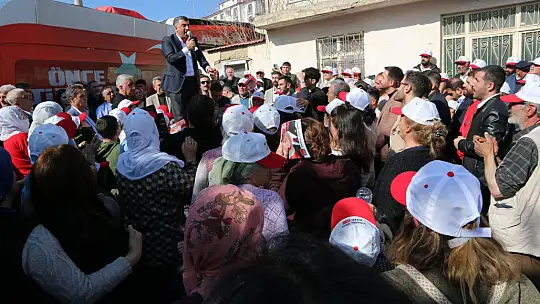 CHP Heyeti Vatandaşlarla Buluşmaya Devam Ediyor