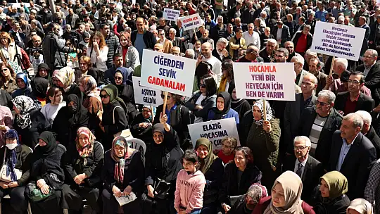 Elazığlılar Yasemin Açık'ı Bağrına Bastı
