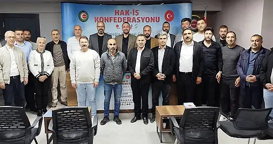 HAK-İŞ Elazığ'dan 1 Mayıs'ta Hem Sahada Hem Alanda Anlamlı Mesaj!