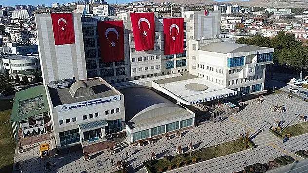 Elazığ Belediyesi'nden LGS ve YSK'ye girecek öğrencilere dev hizmet