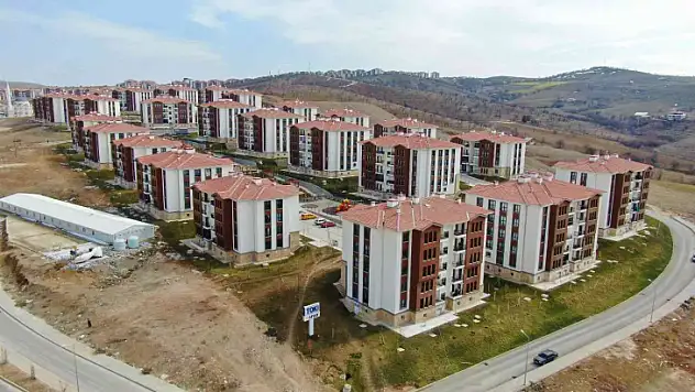 Elazığlı depremzedelerden, devlete, 'Kendi imkanlarımızla alamayacağımız evler verildi' minnettarlığı