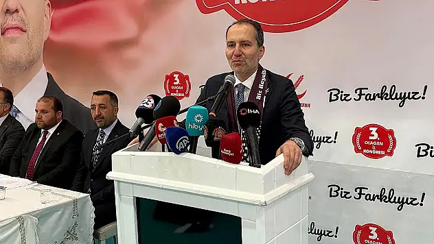 Erbakan: 'Türkiye'de halkın yüzde 80'i yoksulluk sınırının altında yaşıyor'