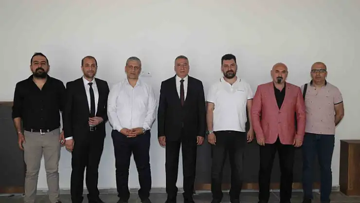 Başkan Şerifoğulları'ndan eğitime tam destek