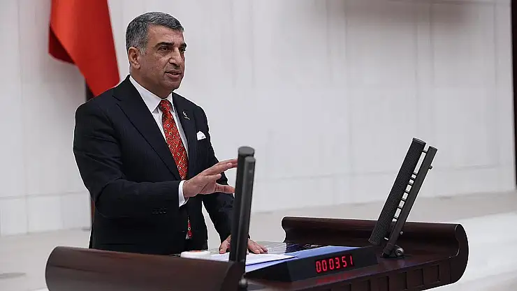 CHP'li Erol'dan MEB'e Atama Eleştirisi: 'Liyakat Göz Ardı Ediliyor'
