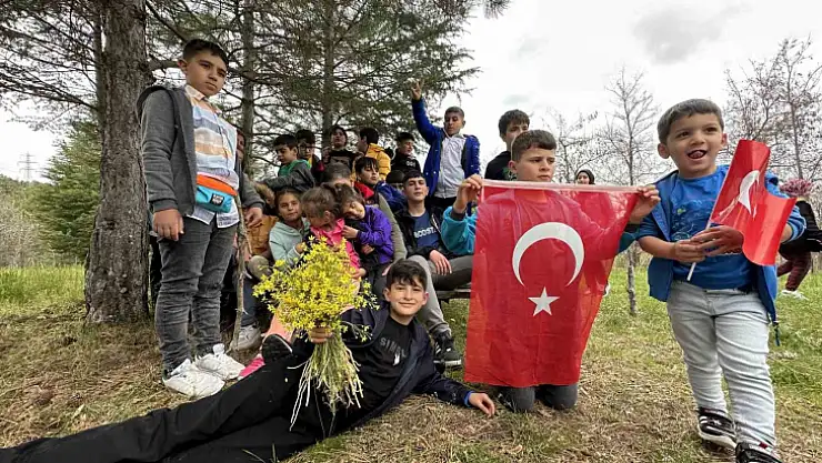 Elazığ'da depremzede çocuklara doğal terapi
