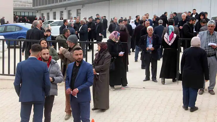 Muhtarlık seçimleri cumhurbaşkanlığı seçimlerini aratmadı