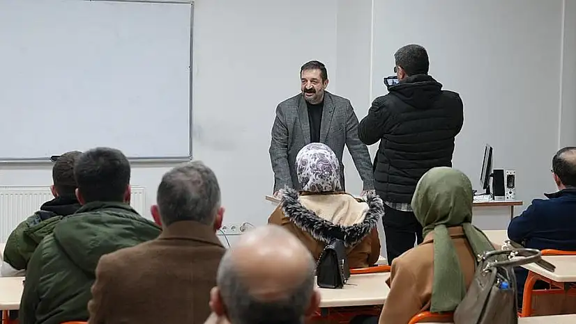 Elazığ Belediyesi yazarlık atölyesi açıldı