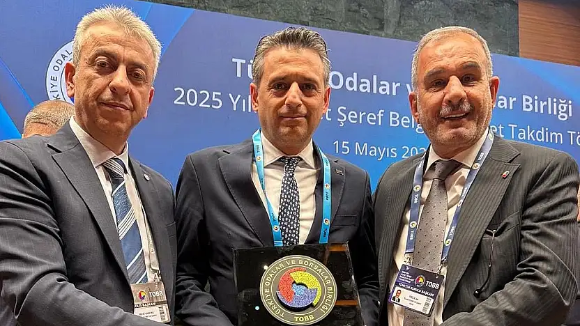 Başkan alan, TOBB 2025 yılı Hizmet Şeref Belgesi Takdim Töreni'ne katıldı