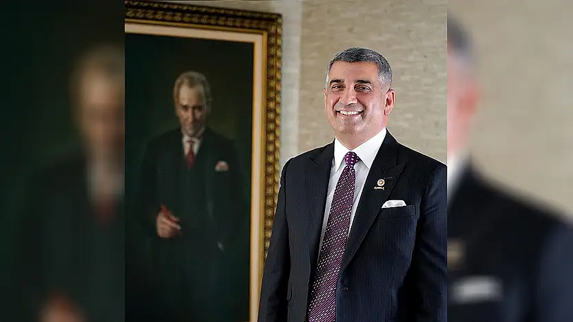 Siyasetin sessizliğini Erol bozdu